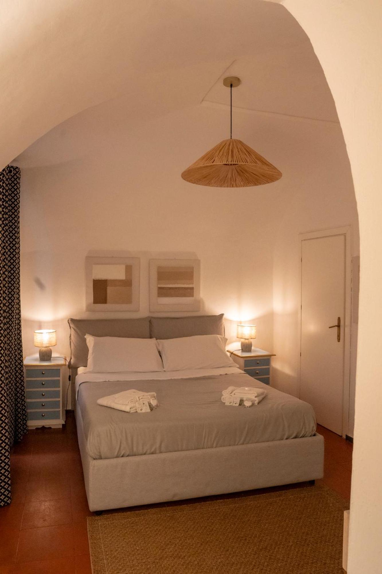 Arco Del Calidarium - Pantheon Apartment Roma Ngoại thất bức ảnh